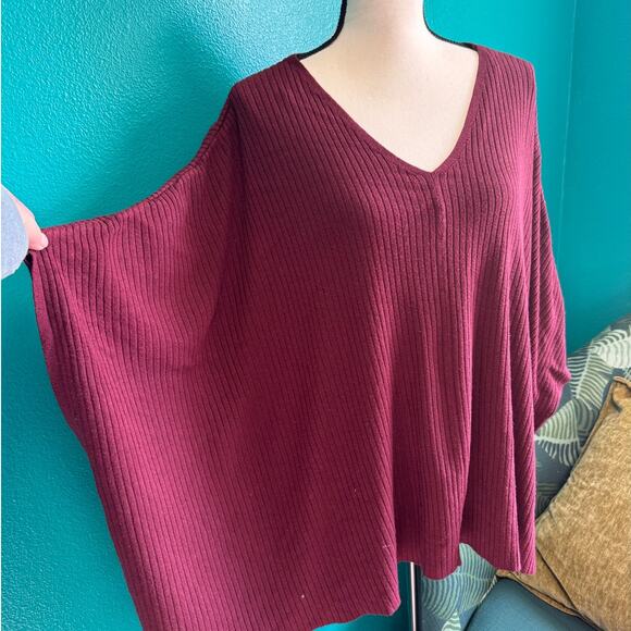 a.n.a. A New Approach Burgundy Short Sleeve Poncho Sweater Women's Large - Picture 8 of 11